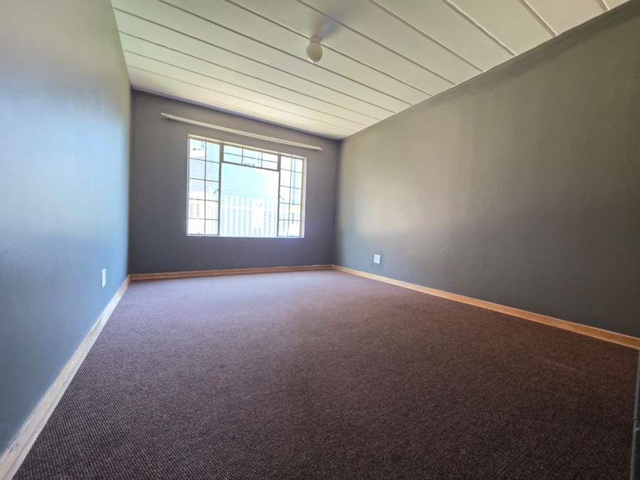 2 Bedroom Property for Sale in Kannoniers Park North West